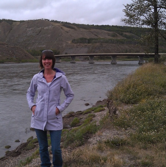 Meet your Posher, Joanne - Picture 1 of 1